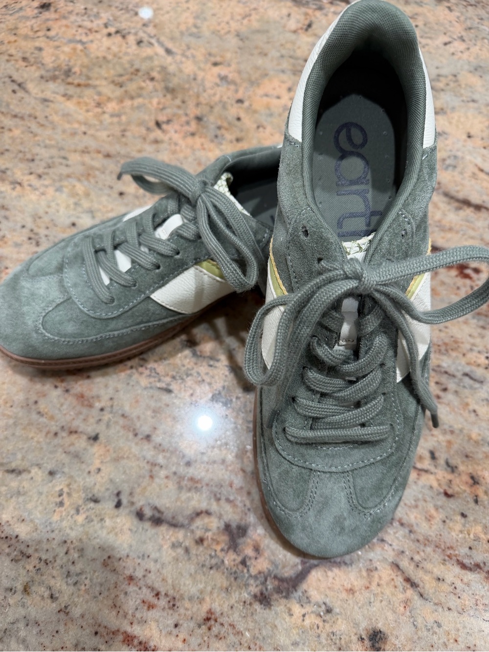 Earth Women’s Olive Suede Sneakers with White Stripe and Yellow Accent Size 9